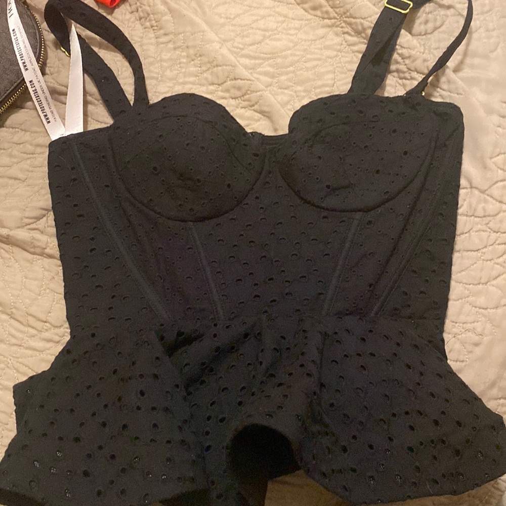 - Never worn house of CB peplum top (accepting offers)🧚‍♀️